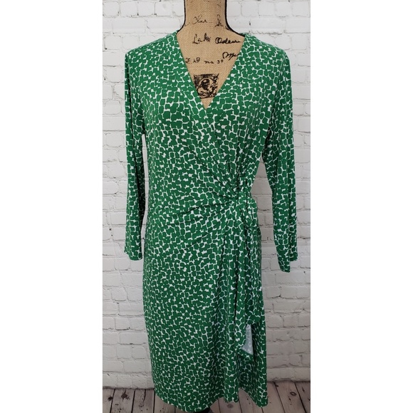 bcbg green wrap dress